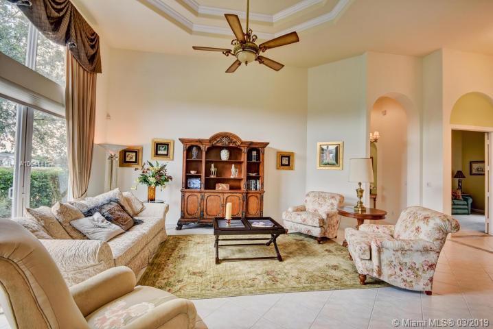 Palm Beach Gardens, FL 33410,526 Les Jardin Drive