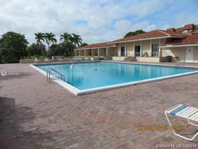 Lauderhill, FL 33319,4164 Inverrary Dr #813