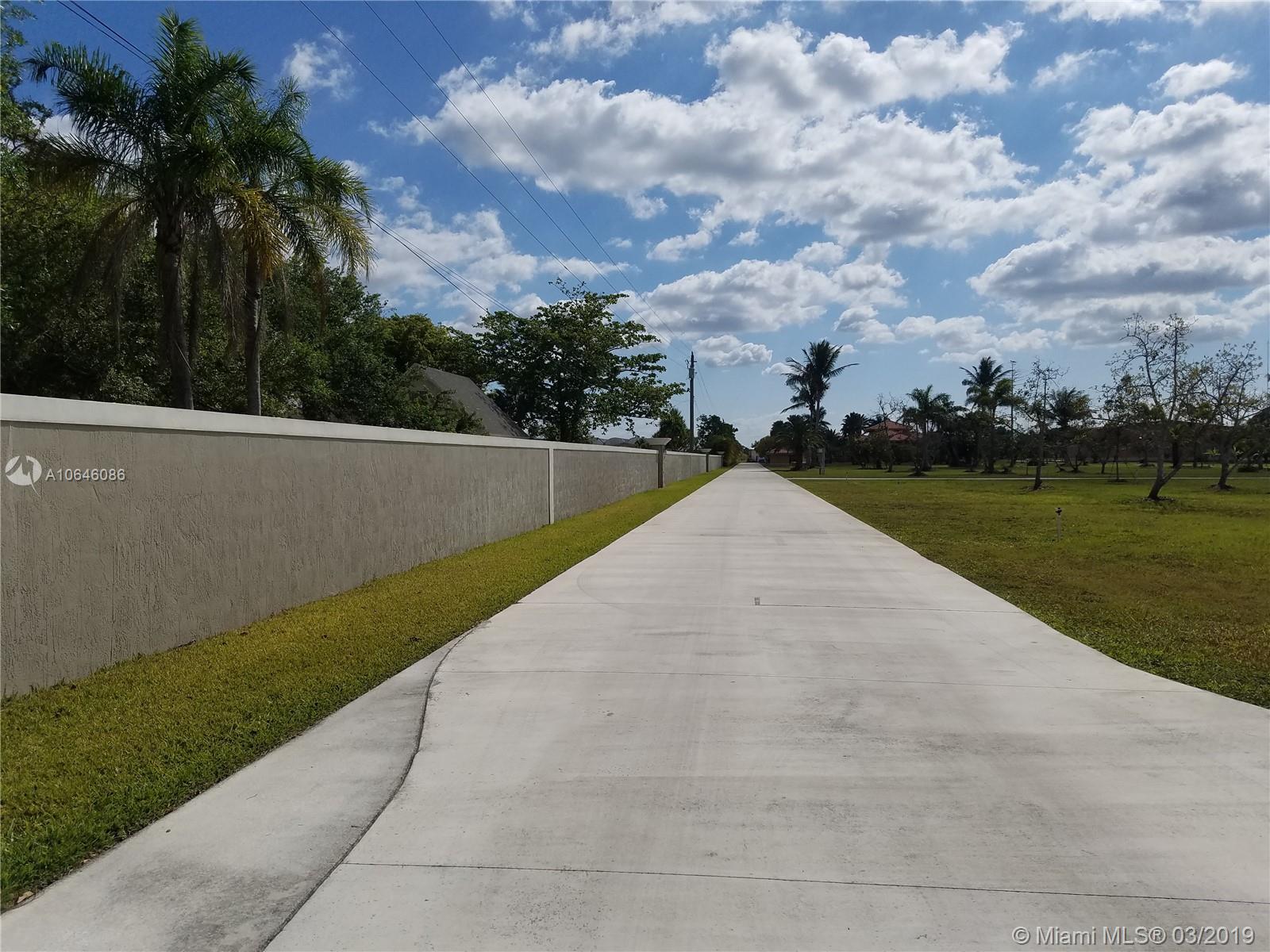 Homestead, FL 33170,sw 197 ave (approx) SW 220 ST