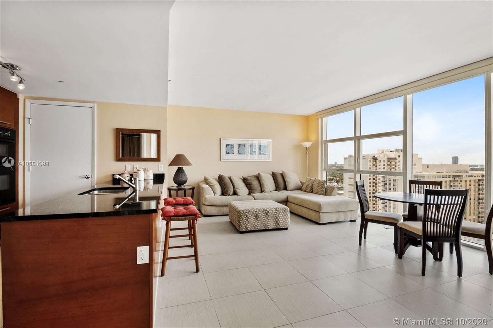 Hallandale Beach, FL 33009,1830 S Ocean Dr #1807