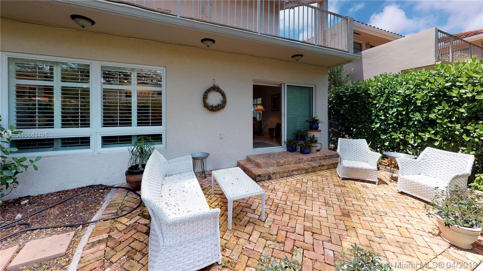 Coral Gables, FL 33146,5511 Sardinia St