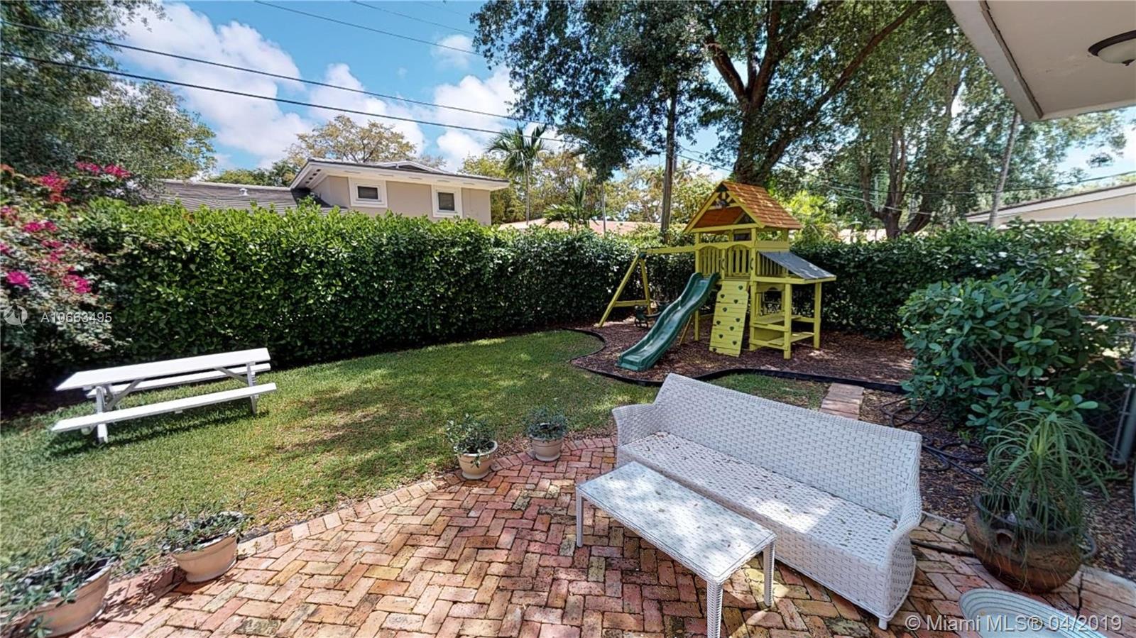 Coral Gables, FL 33146,5511 Sardinia St