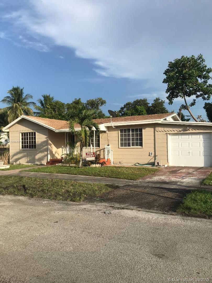 5724 Arthur St, Hollywood, FL 33021