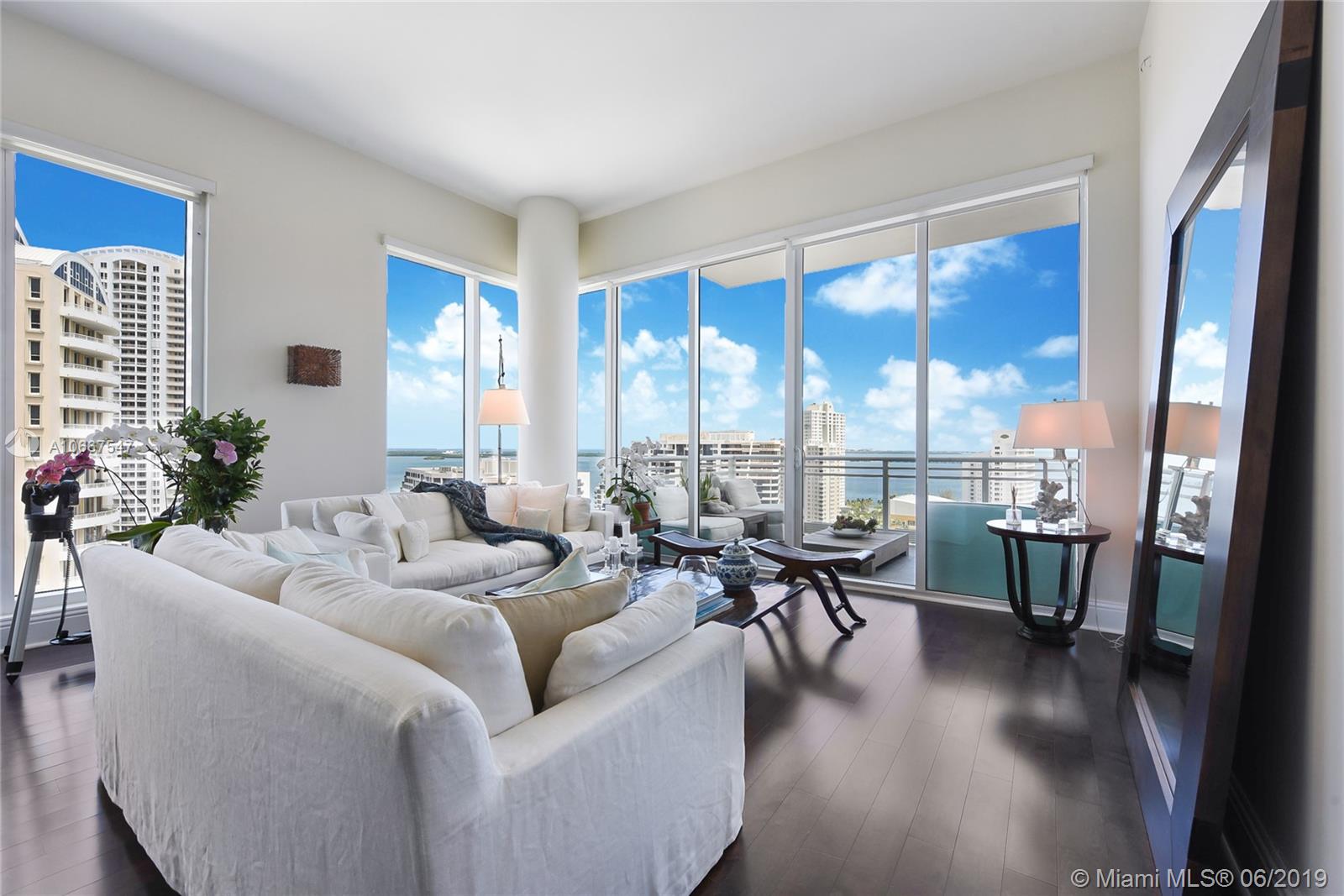 Miami, FL 33131,900 Brickell Key Blvd #1704