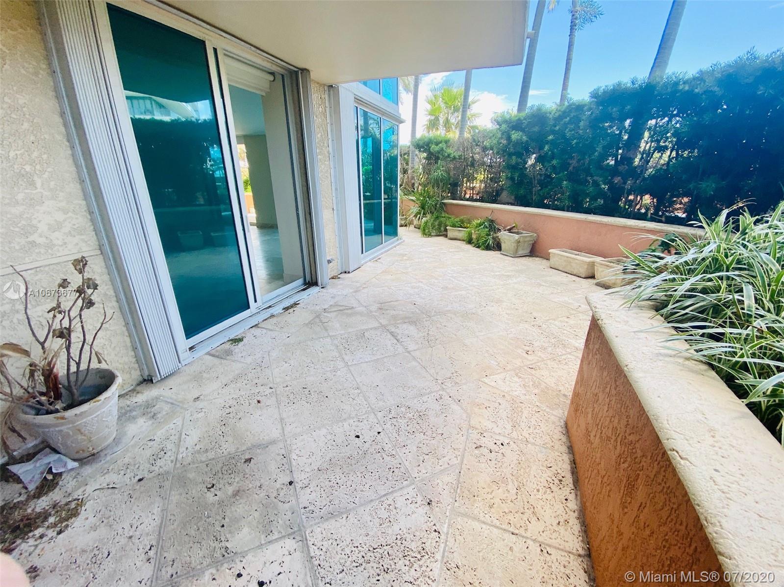 Miami Beach, FL 33139,300 S Pointe Dr #303