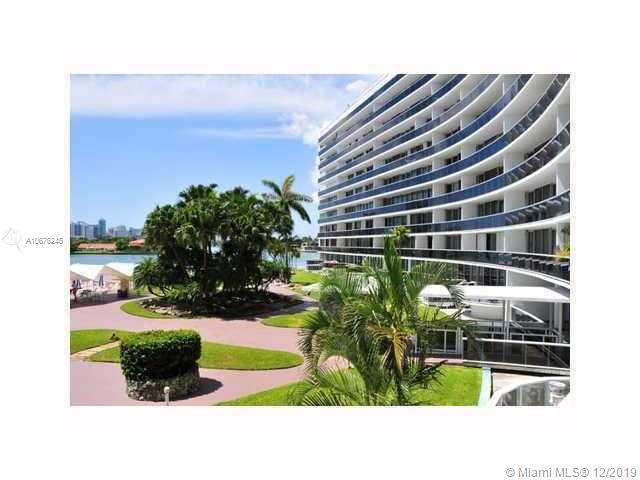 Miami Beach, FL 33141,900 Bay Dr #223