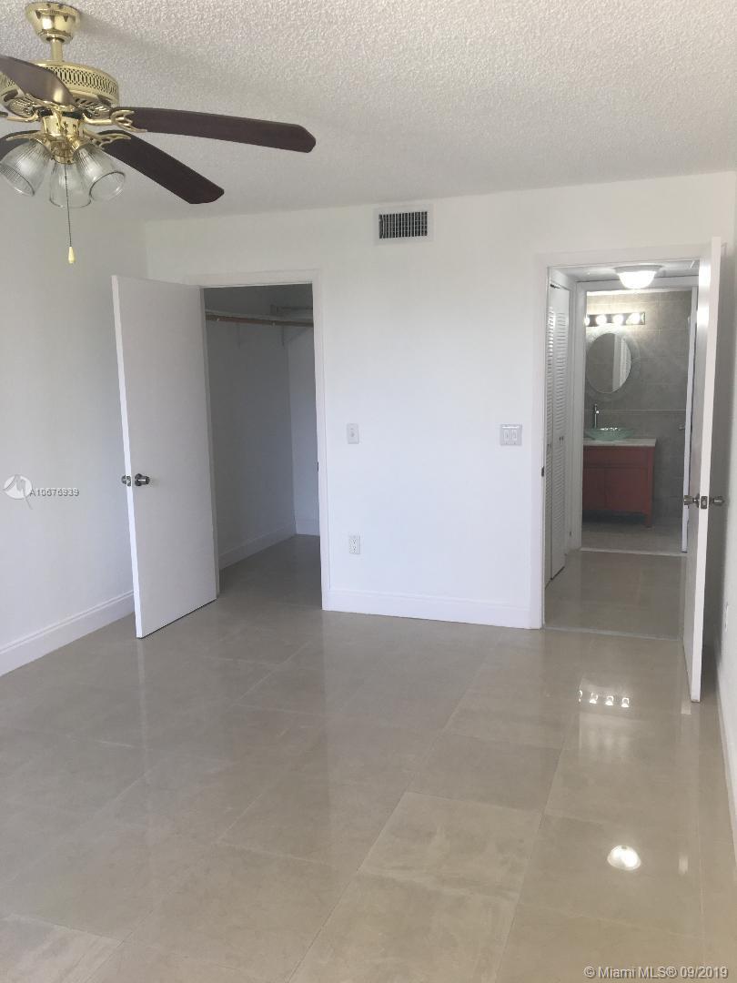 Doral, FL 33166,8205 Lake Dr #402