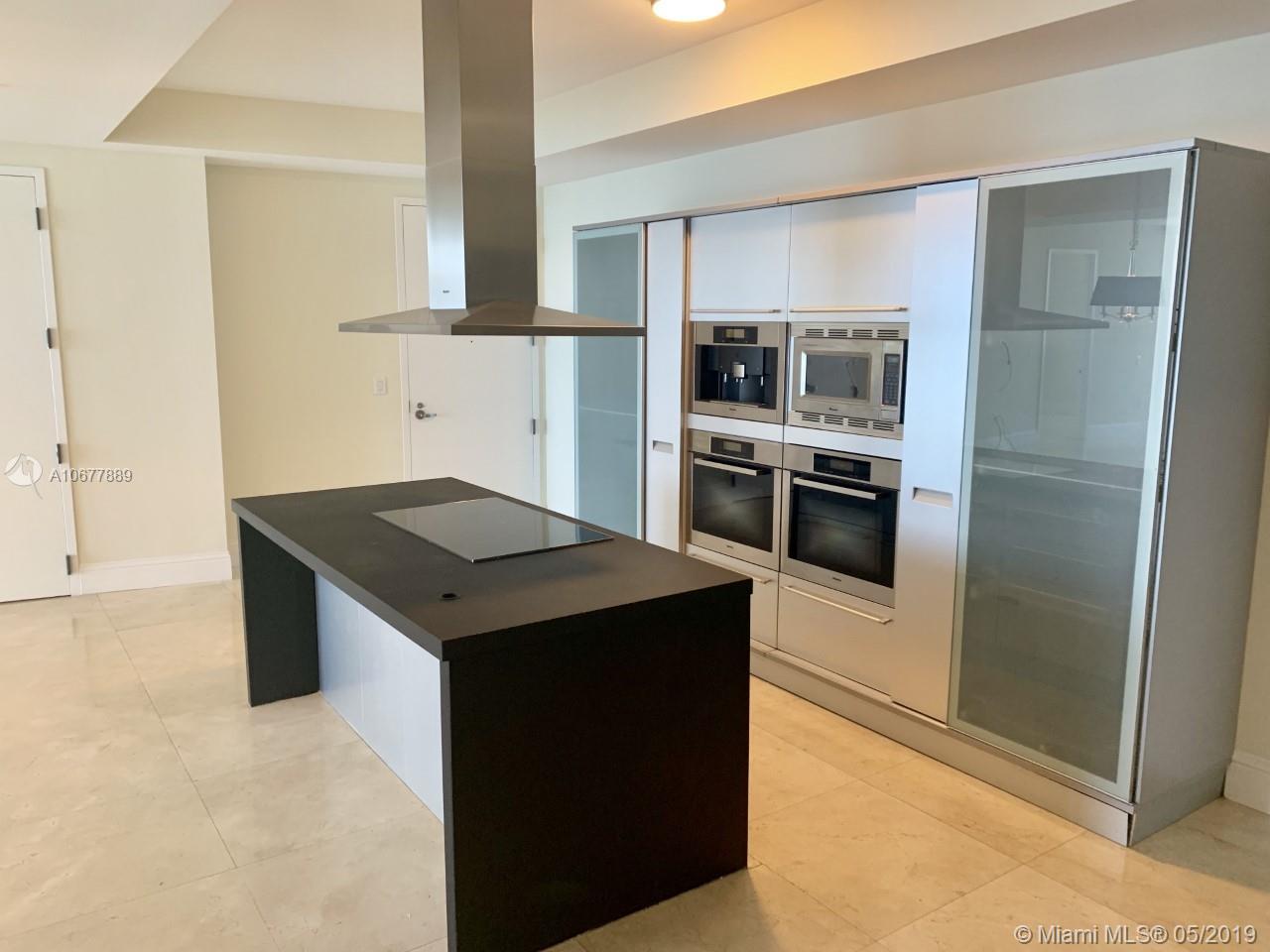 Sunny Isles Beach, FL 33160,18201 Collins Ave #4004