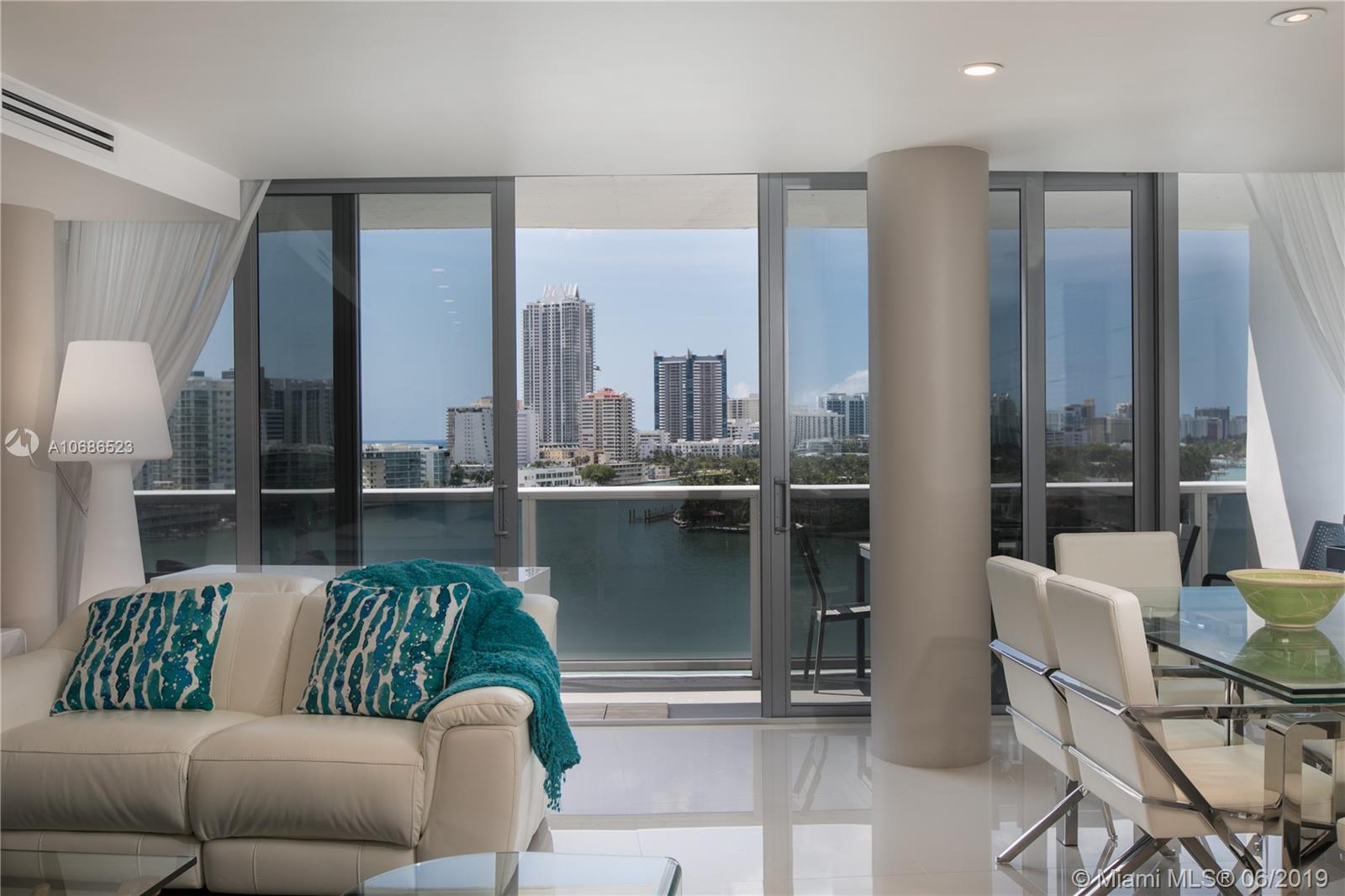 Miami Beach, FL 33141,900 Bay Dr #908