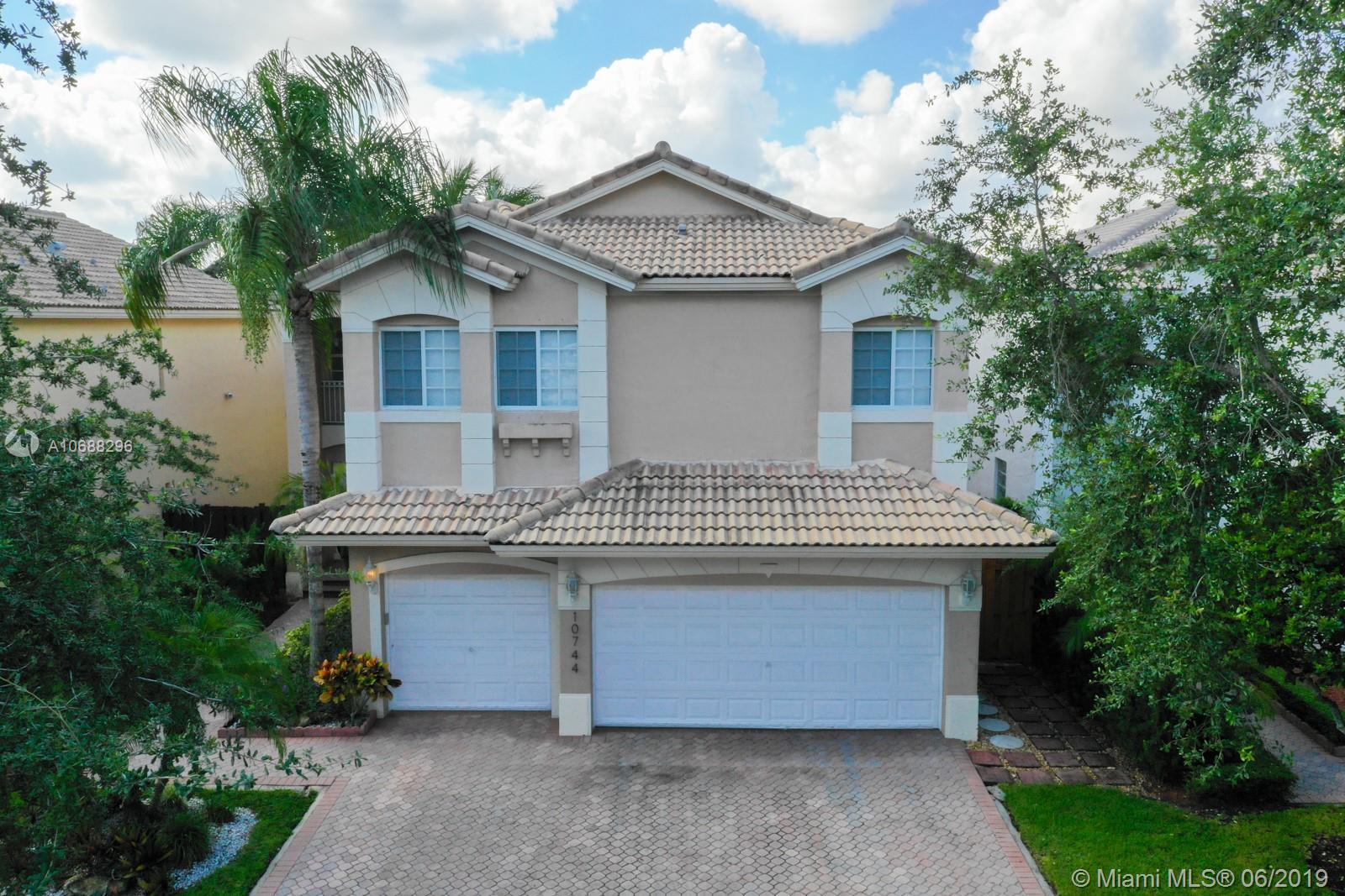 Photo 43 of 10744 70 ST in Doral - MLS A10688296