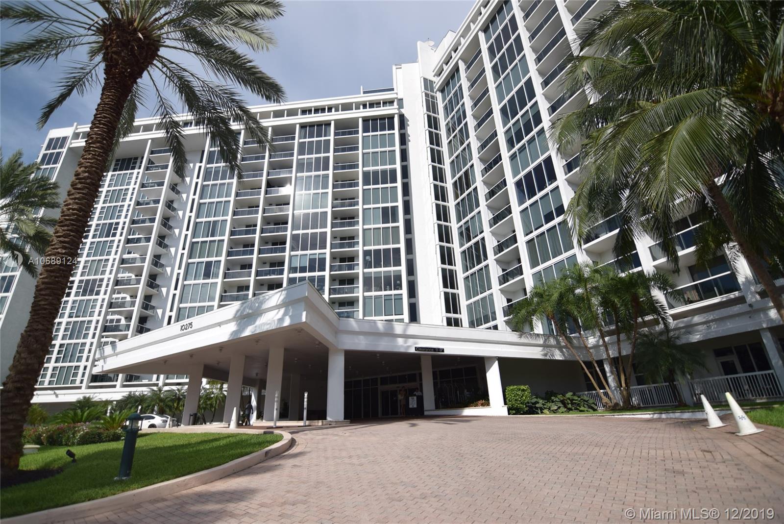 Bal Harbour, FL 33154,10275 Collins Ave #926