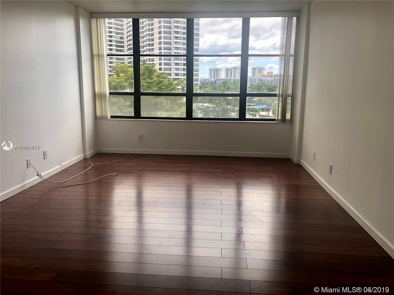 Hallandale Beach, FL 33009,500 Three Islands Blvd #124