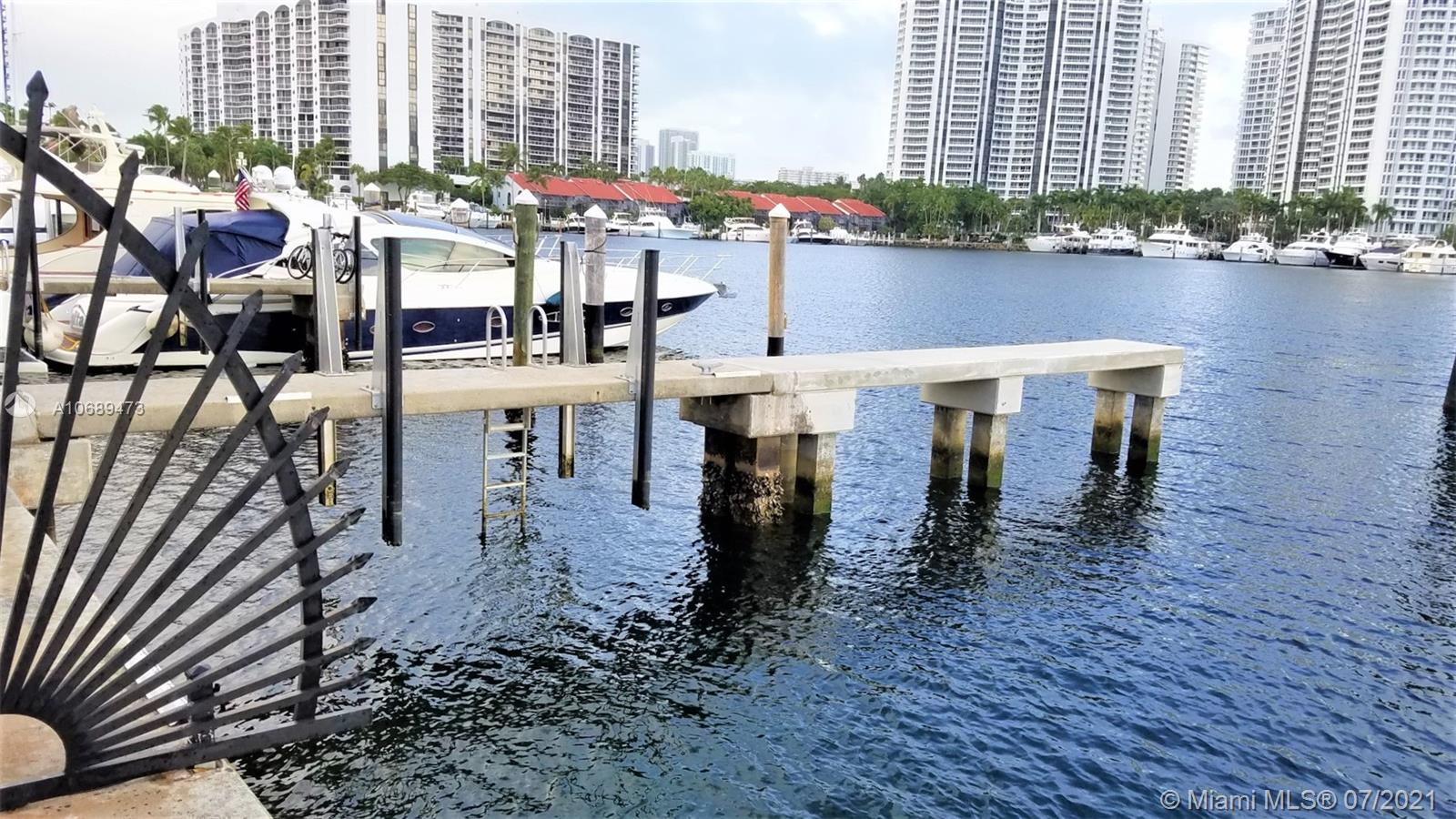 Miami Boat Slips For Sale & Lease