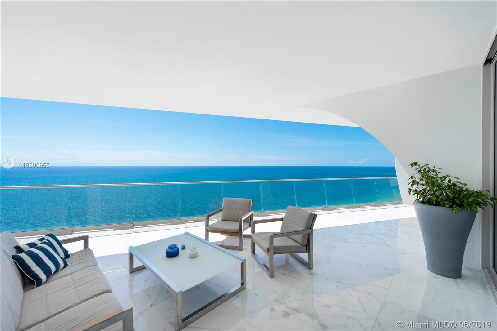 Sunny Isles Beach, FL 33160,16901 Collins Ave #3503