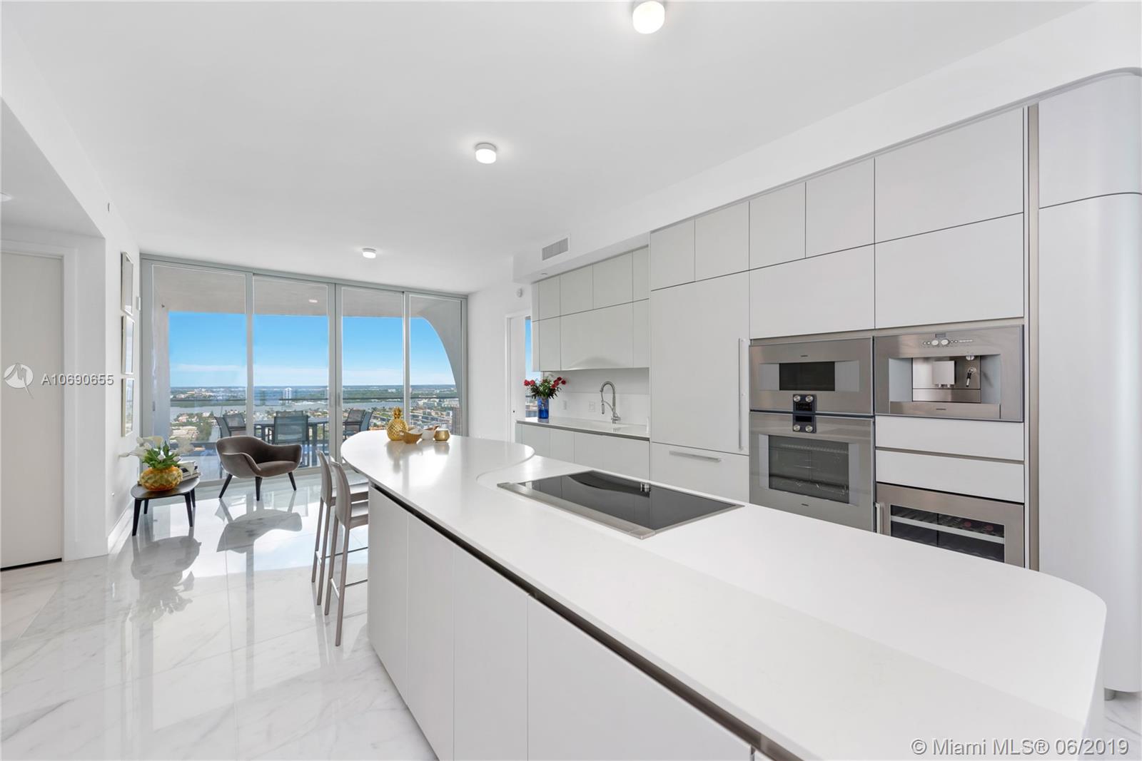 Sunny Isles Beach, FL 33160,16901 Collins Ave #3503