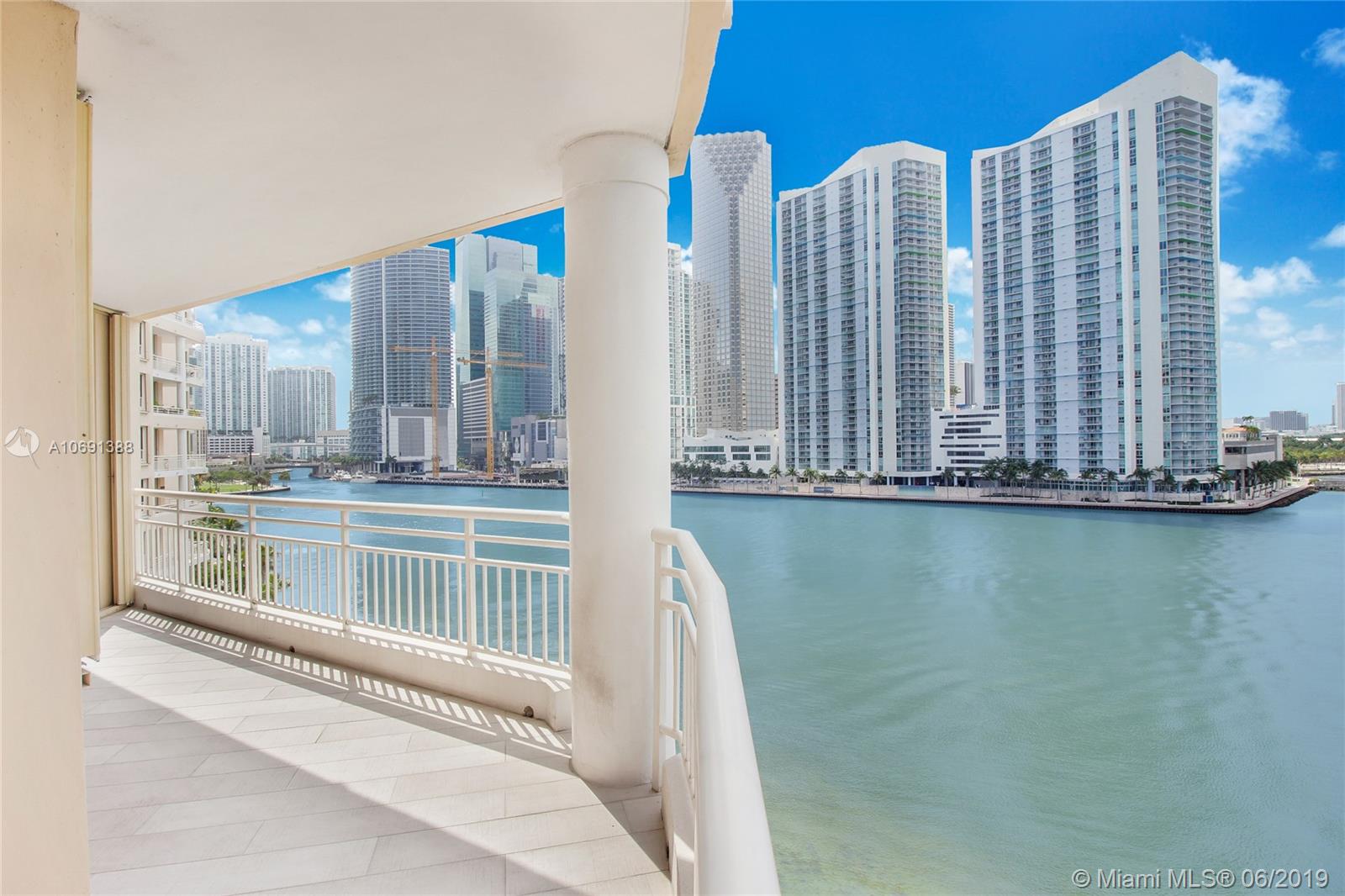 Miami, FL 33131,888 Brickell Key Dr #712