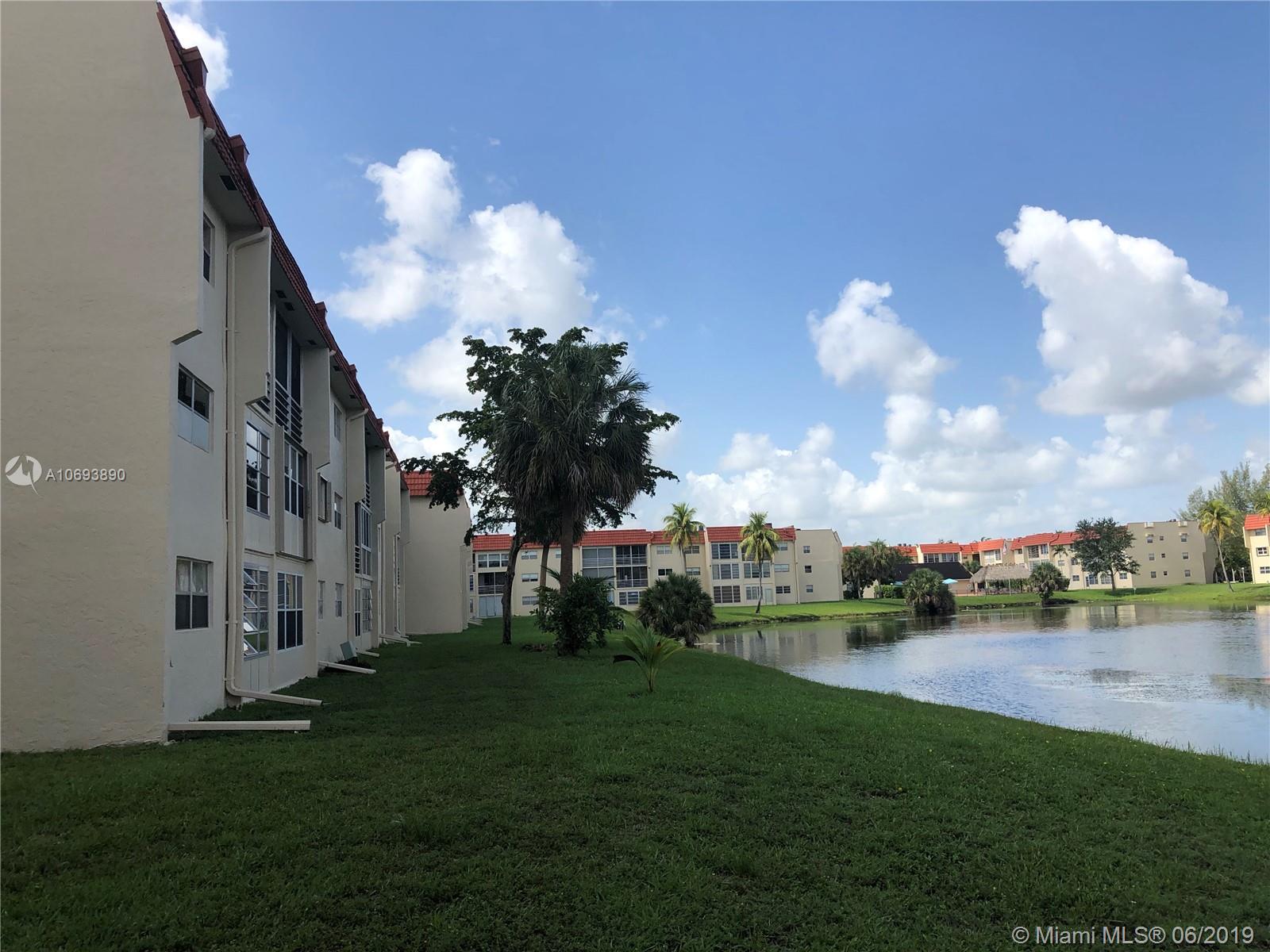 Sunrise, FL 33322,2701 E Sunrise Lakes Dr E #107