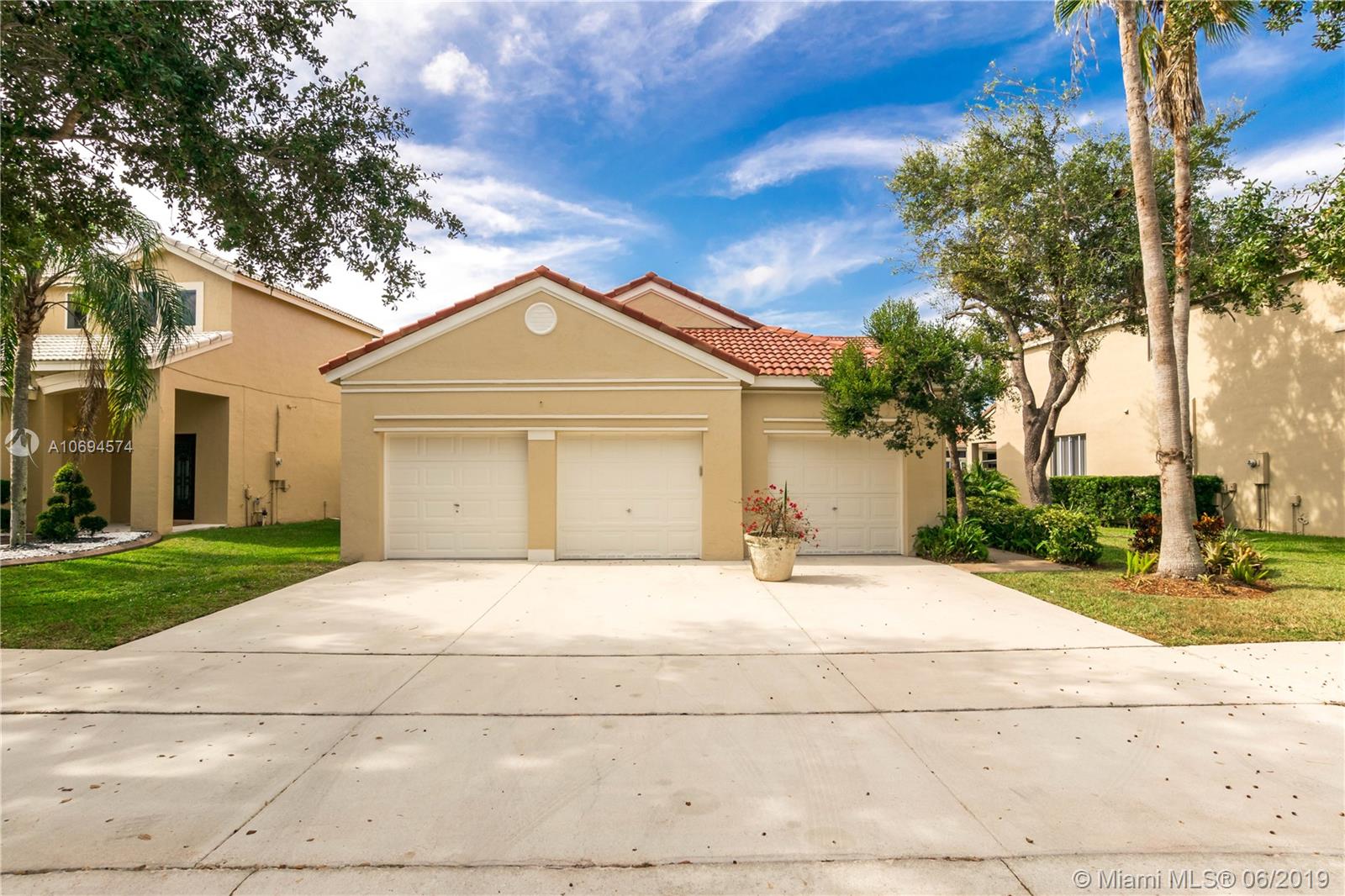 1330 Camellia Circle, Weston, FL 33326