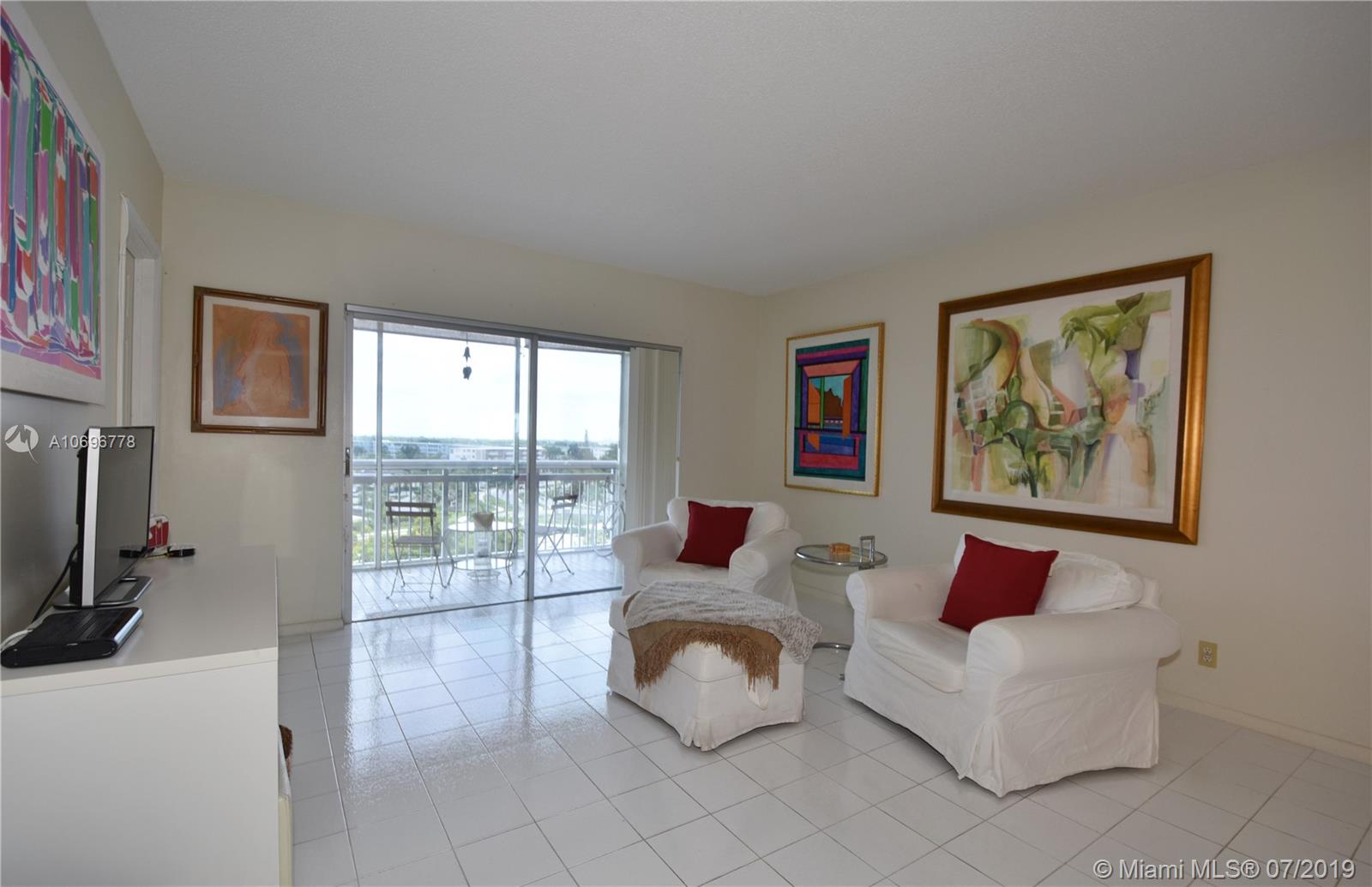 4400 Hillcrest Dr #712B, Hollywood, FL 33021