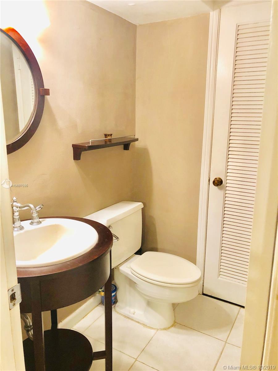 Miami, FL 33133,3025 Mary St #7