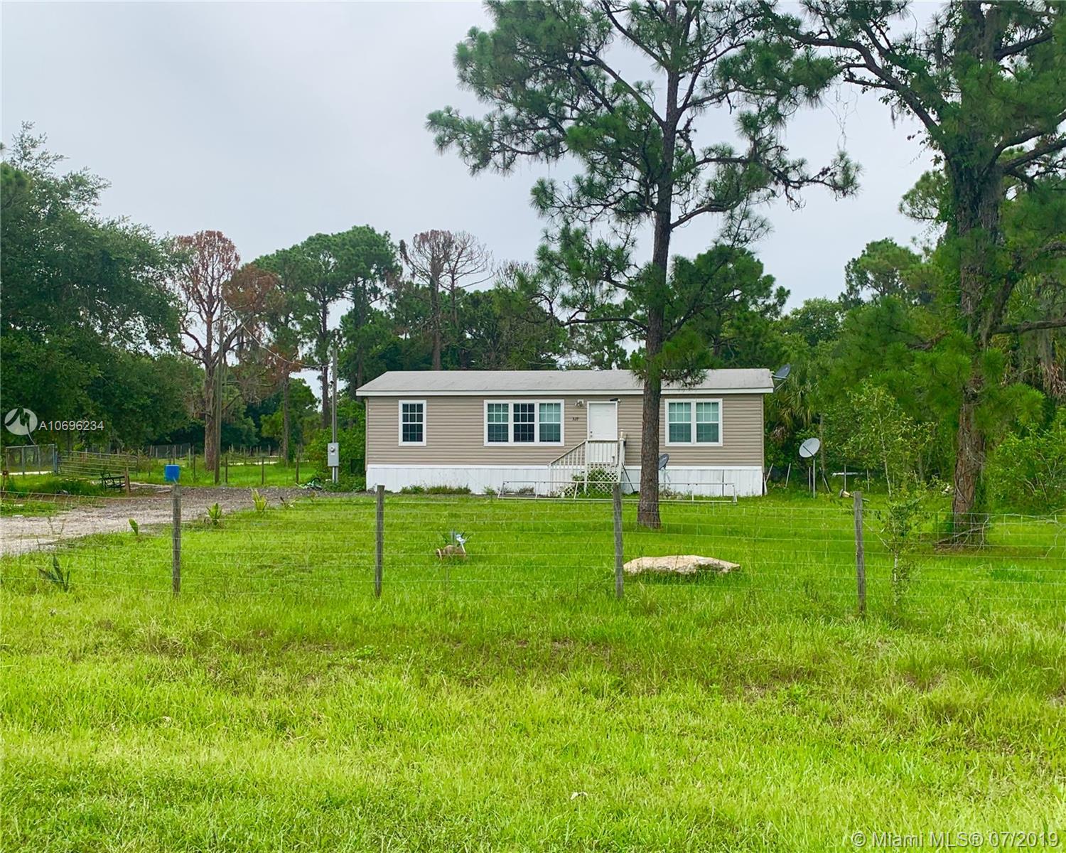 327 Montura, Clewiston, FL 33440