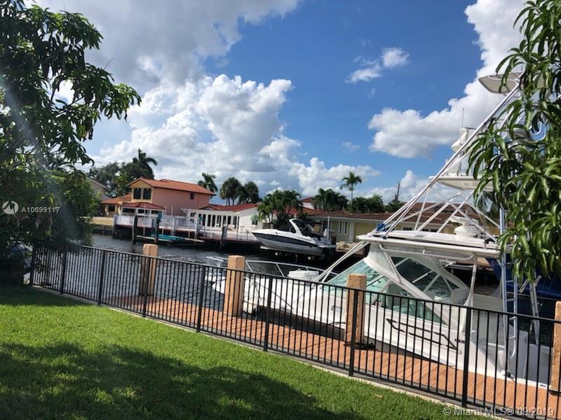 3325 NE 167th St, North Miami Beach, FL 33160