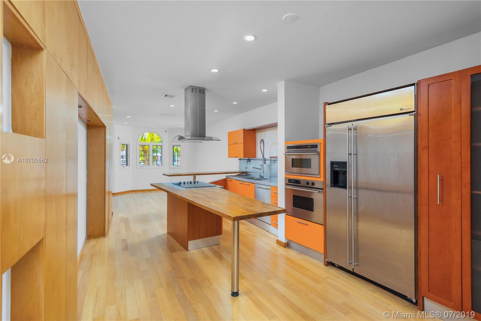 Miami Beach, FL 33139,1415 Sunset Harbour Dr #109