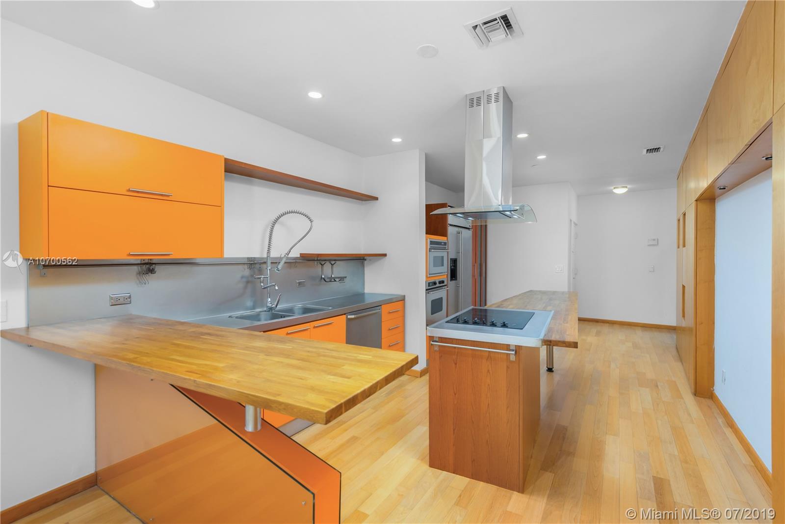 Miami Beach, FL 33139,1415 Sunset Harbour Dr #109