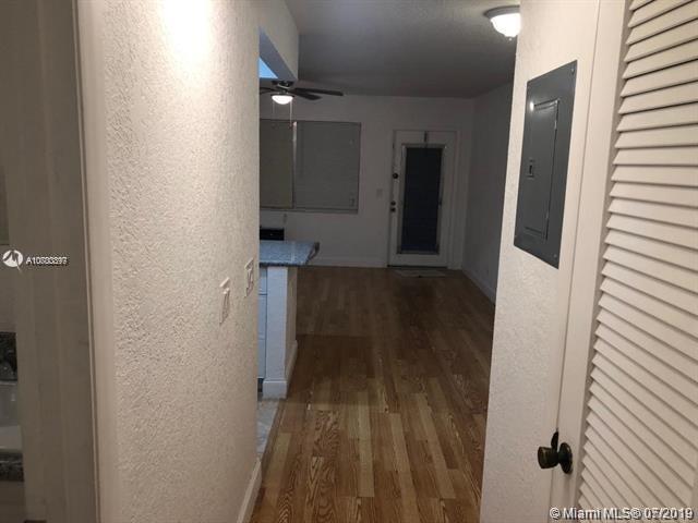 Deerfield Beach, FL 33442,331 Farnham P #331