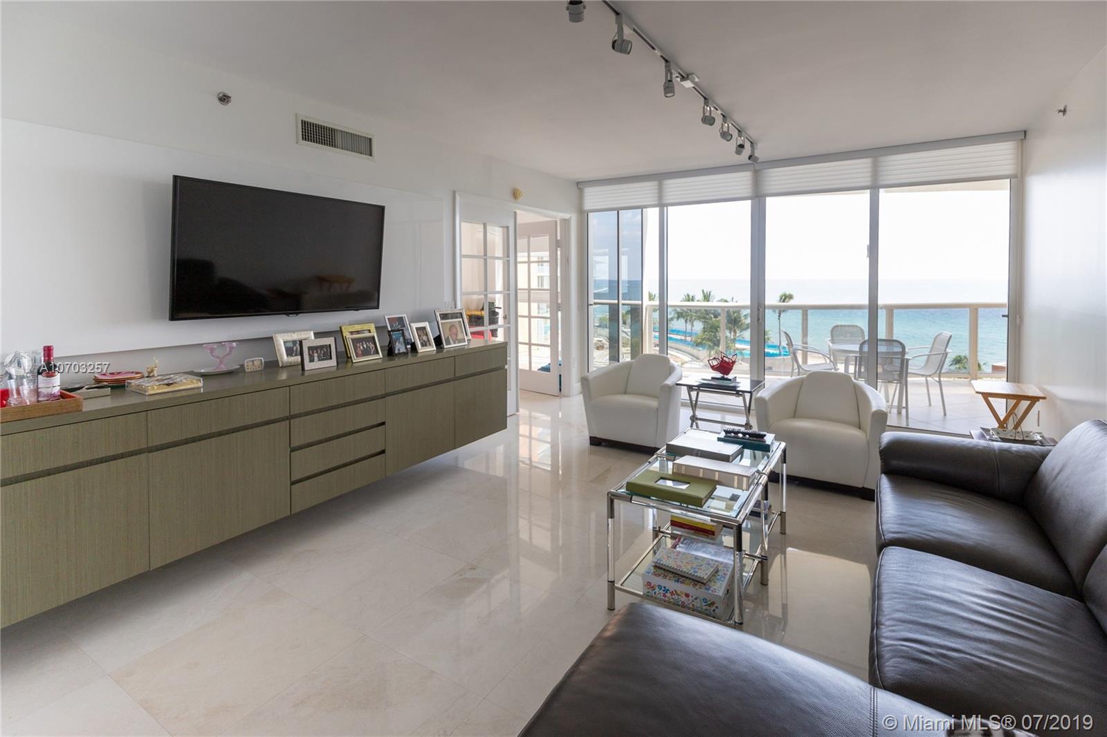 Sunny Isles Beach, FL 33160,18911 Collins Ave #806