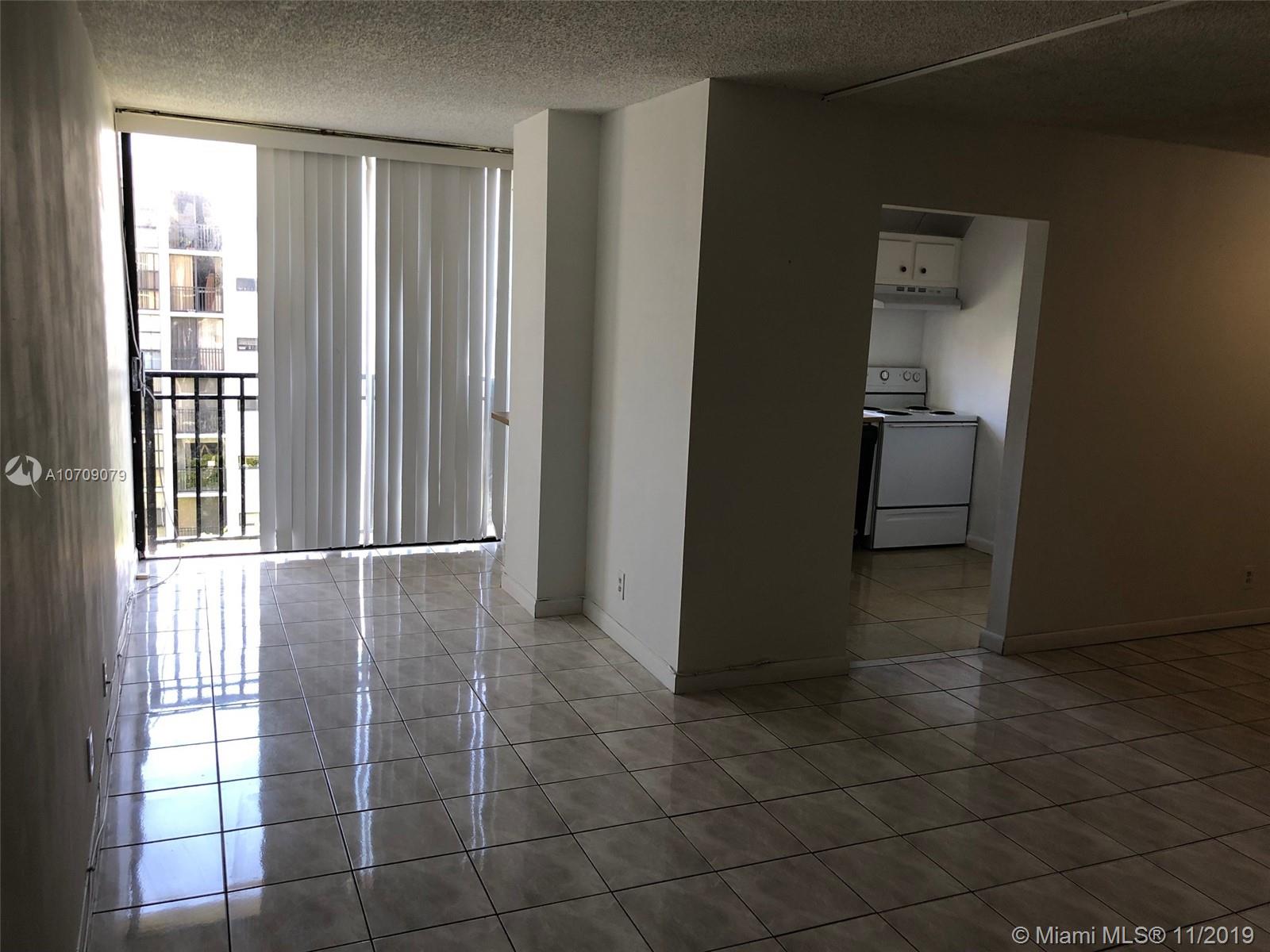 Sunny Isles Beach, FL 33160,17021 N Bay Rd #820