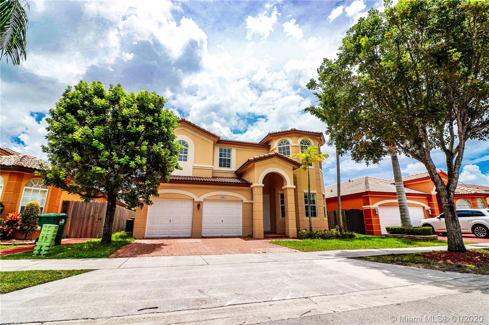 8467 NW 110 Pl, Doral, FL 33178