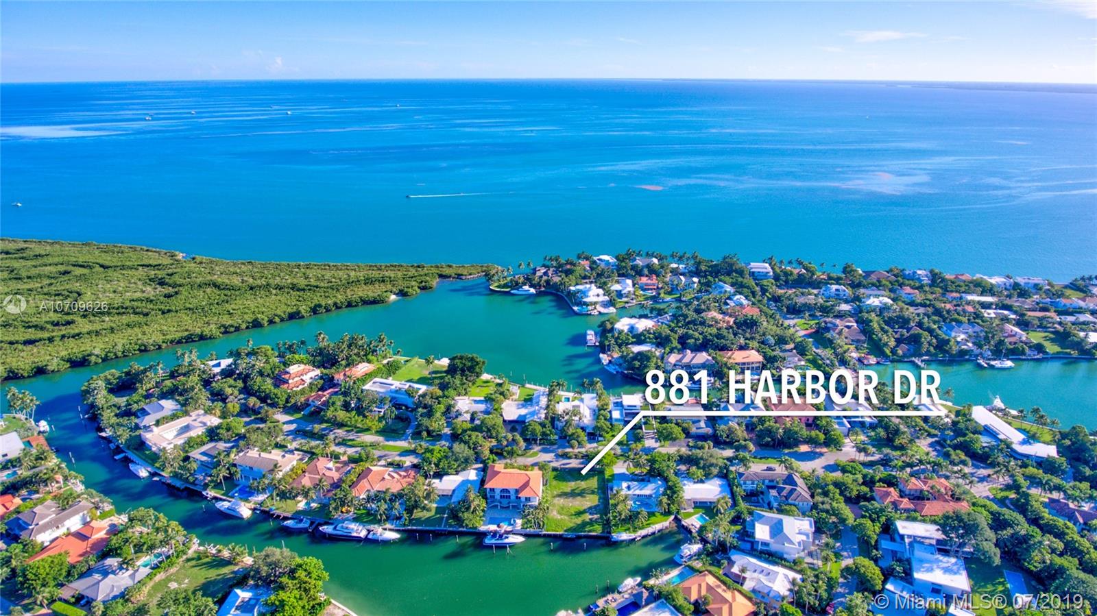 881 Harbor Dr, Key Biscayne, FL 33149