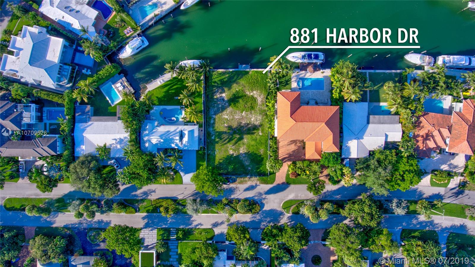 Key Biscayne, FL 33149,881 Harbor Dr