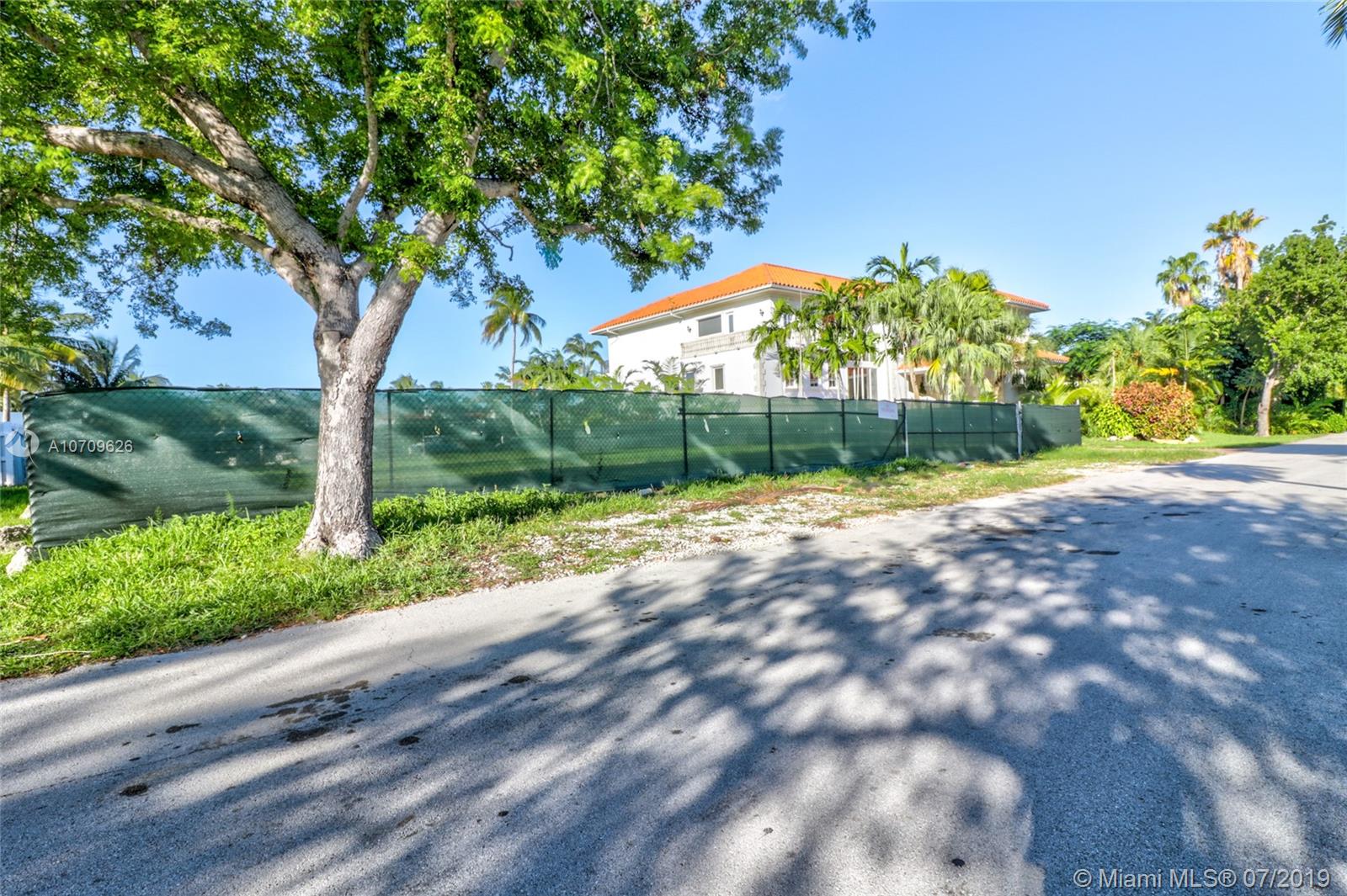 Key Biscayne, FL 33149,881 Harbor Dr