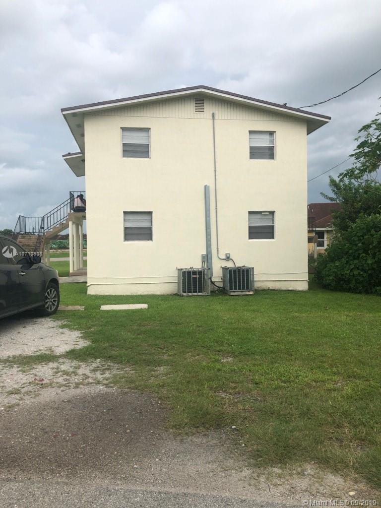 Belle Glade, FL 33430,124 NW 12th Dr