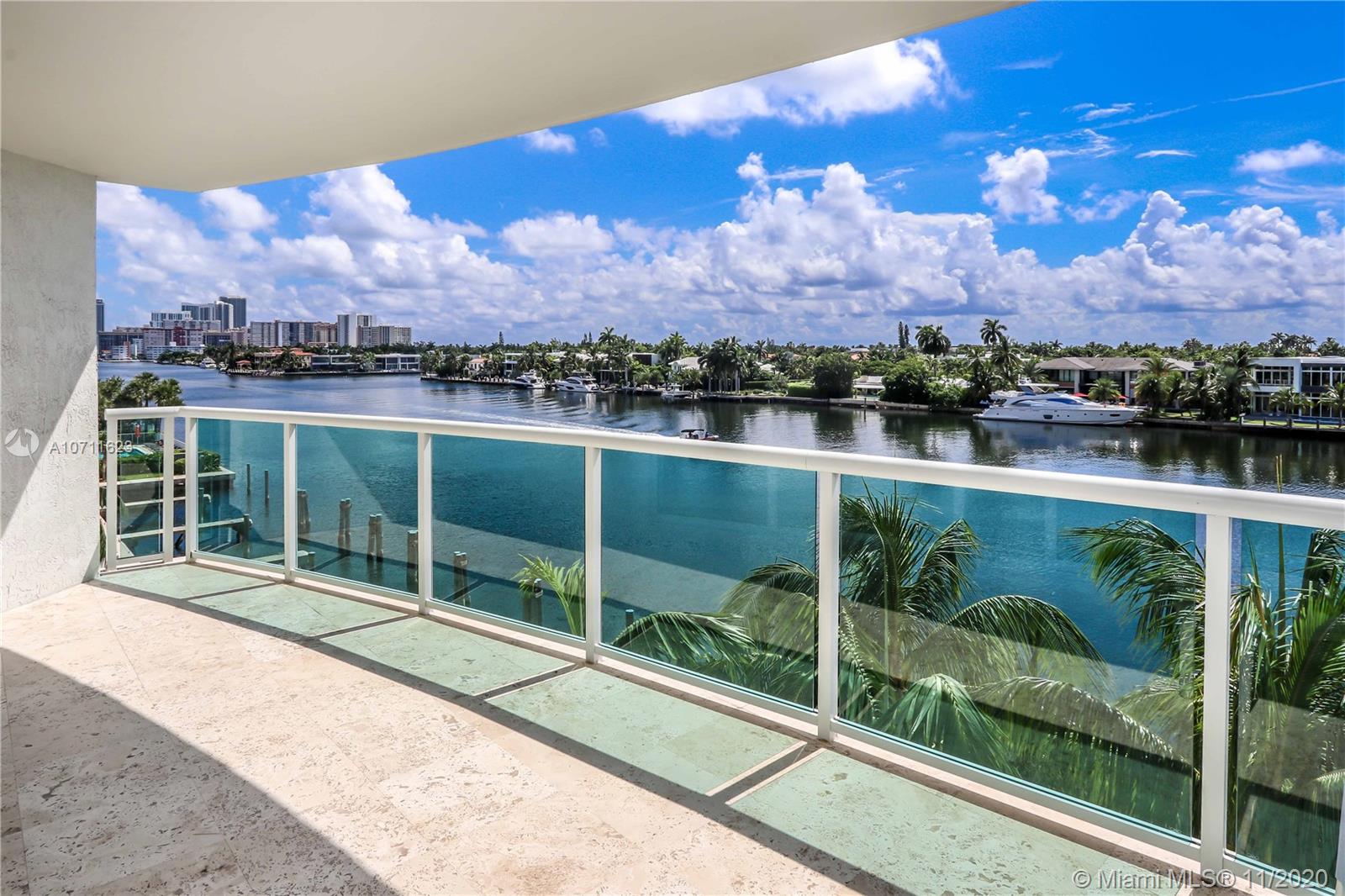 20201 E Country Club Dr #403, Aventura, FL 33180