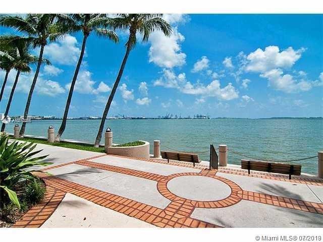 Miami, FL 33131,540 Brickell Key Dr #1703