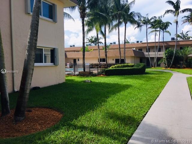 Palmetto Bay, FL 33176,14500 SW 88th Ave #105