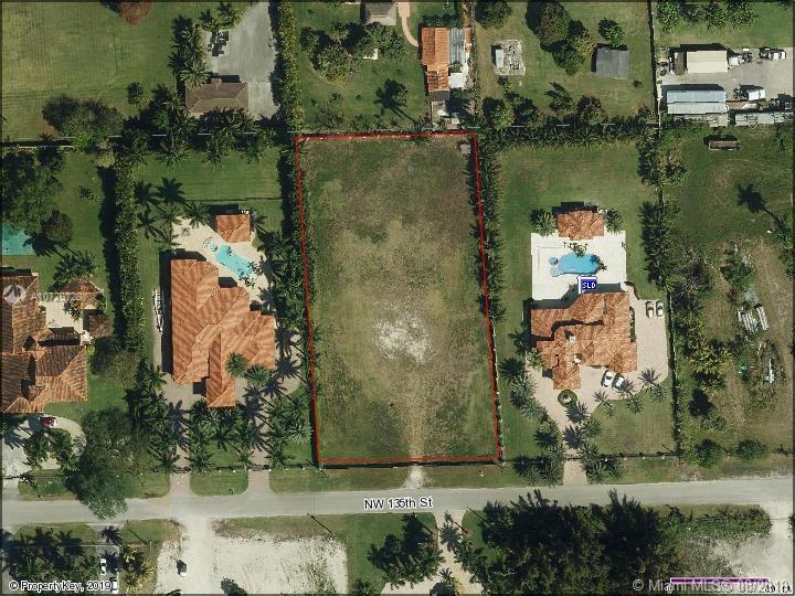 9863 NW 135 st, Hialeah Gardens, FL 33018