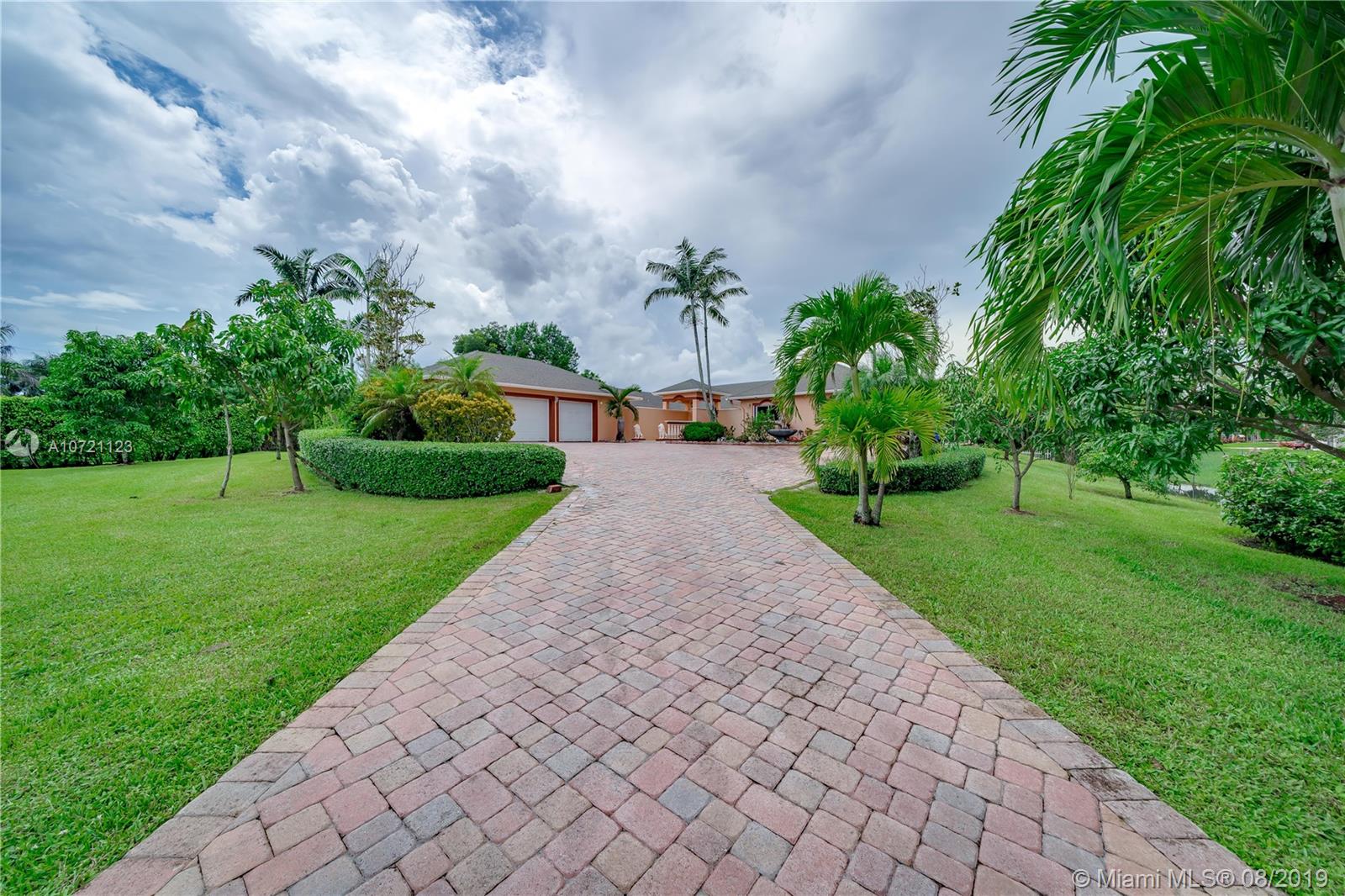 Southwest Ranches, FL 33332,5951 SW 185th Way