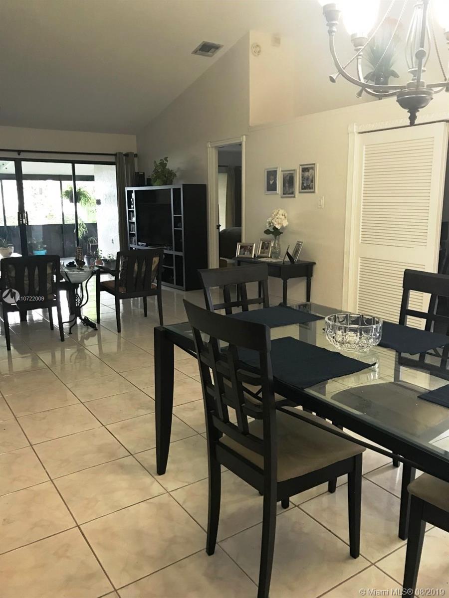 Weston, FL 33326,296 Fairway Cir #104