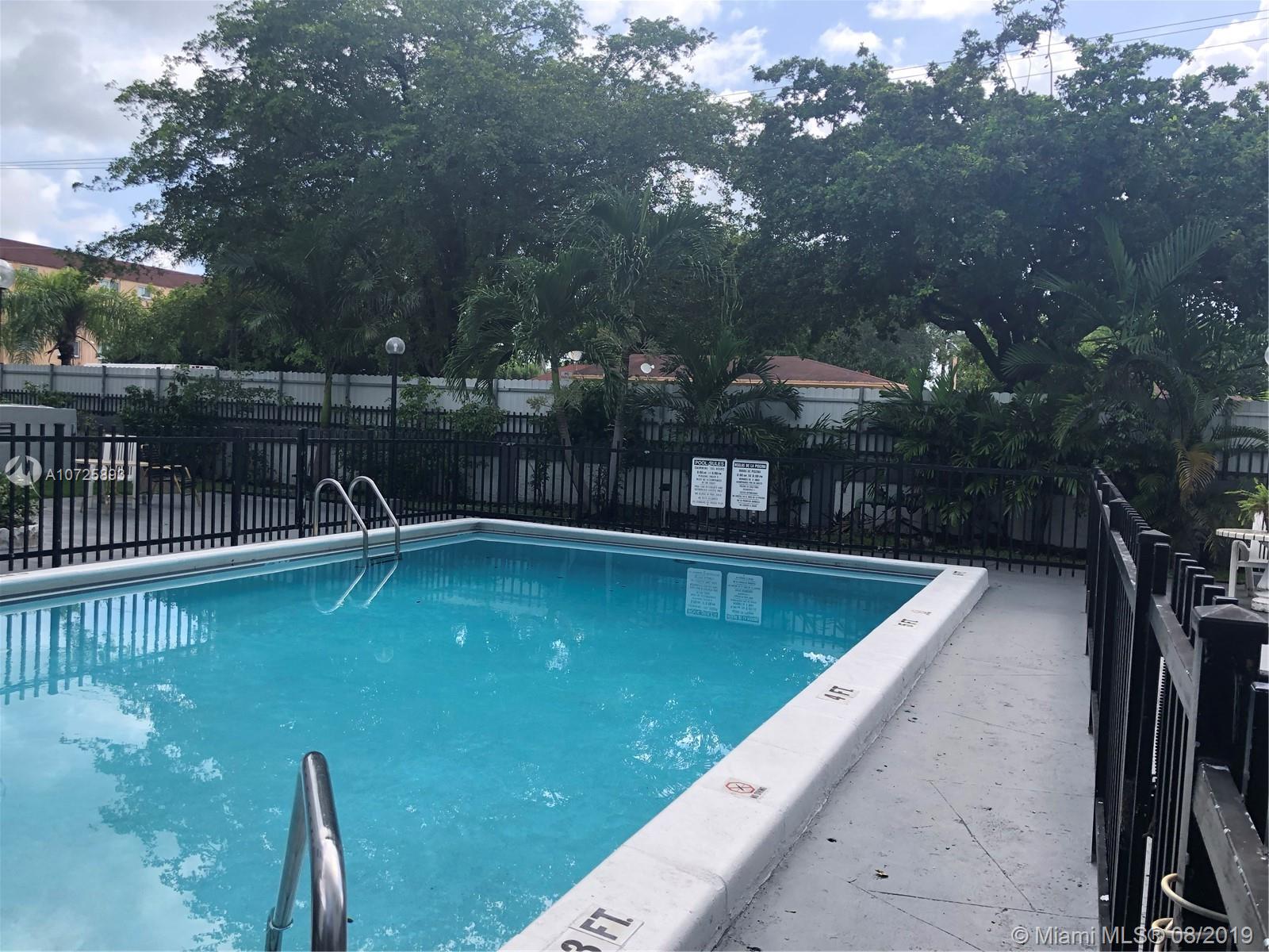 North Miami, FL 33161,13500 NE 3rd Ct #217