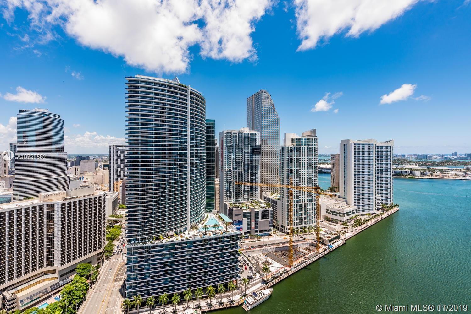 Miami, FL 33131,485 Brickell Ave #3703