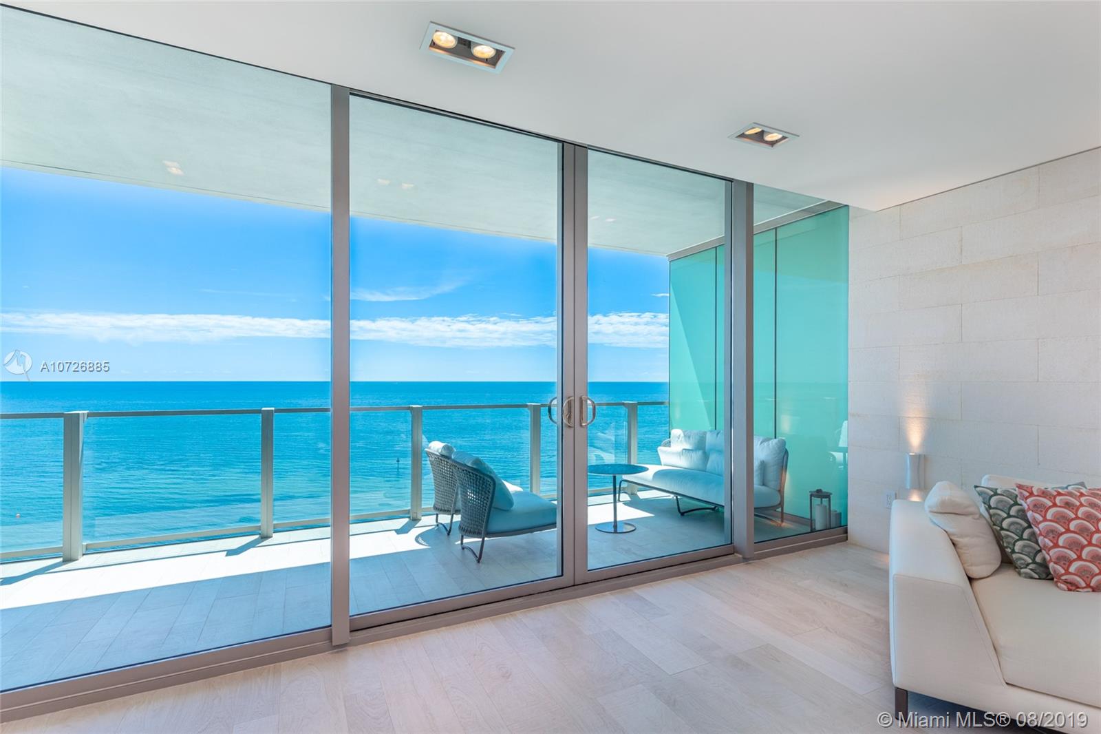 Key Biscayne, FL 33149,350 Ocean Dr #1206N