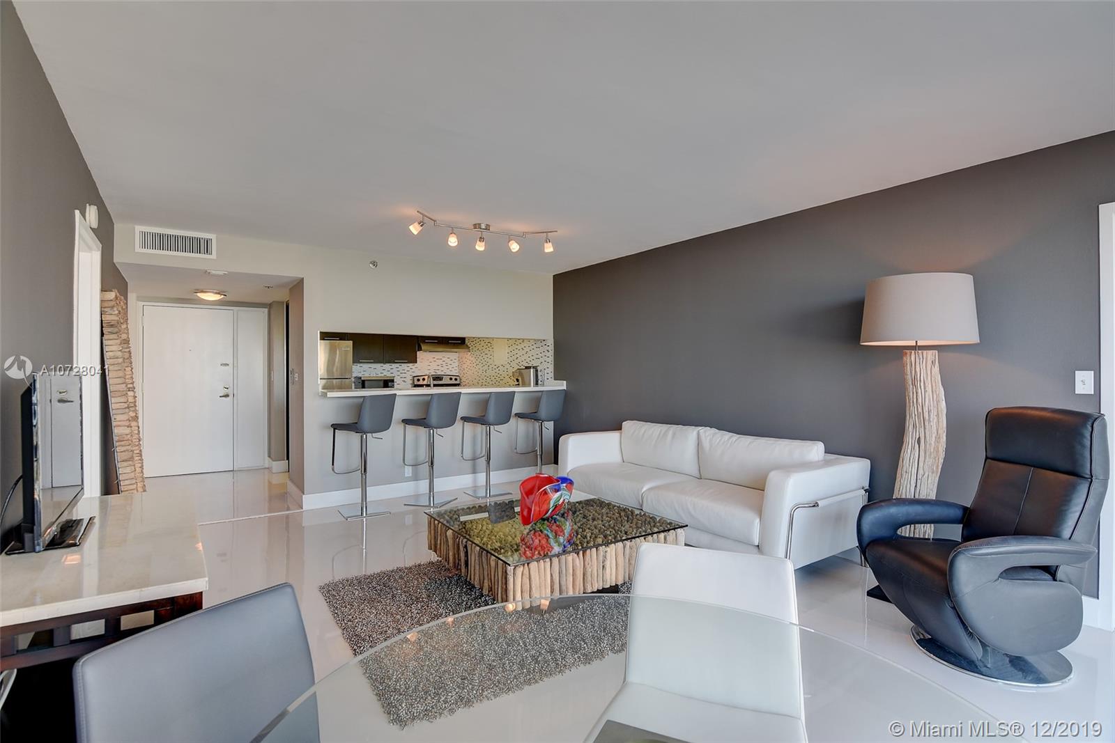 North Bay Village, FL 33141,7601 E Treasure Dr #912