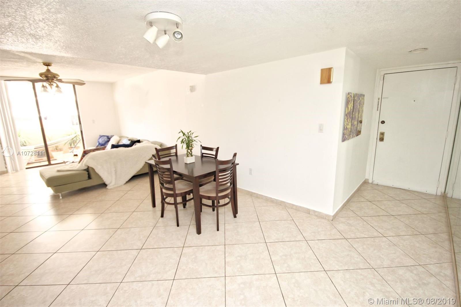 Miami Beach, FL 33139,1621 Collins Ave #301