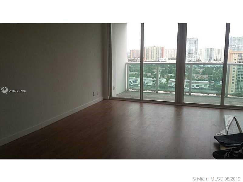 Sunny Isles Beach, FL 33160,100 BAYVIEW DR #1930