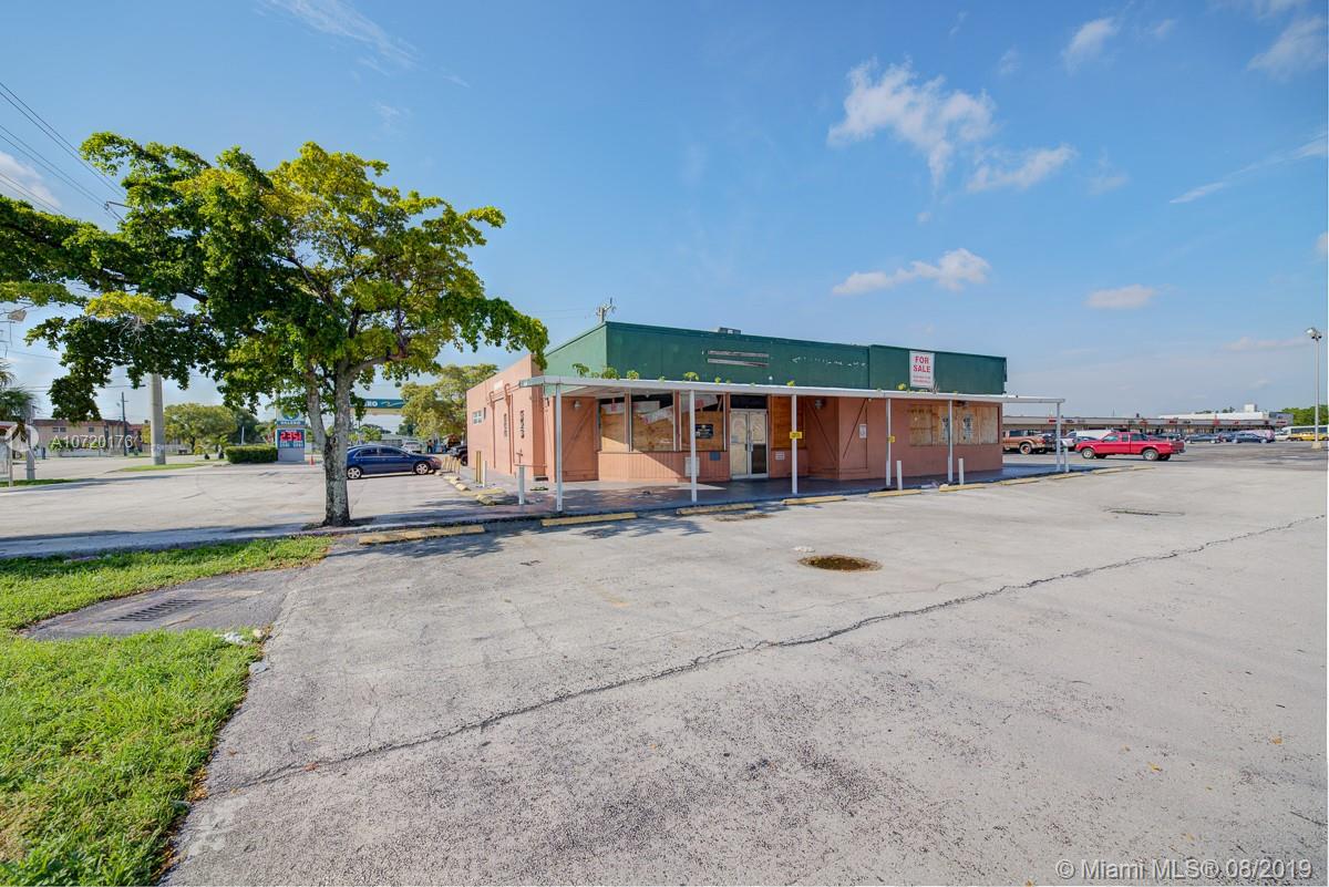 700 NW 183rd St, Miami Gardens, FL 33169