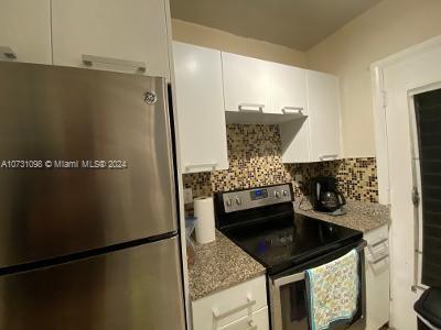 100 Sunrise Dr 6, Key Biscayne, Florida 33149, 1 Bedroom Bedrooms, ,1 BathroomBathrooms,Residentiallease,For Rent,100 Sunrise Dr 6,A10731098